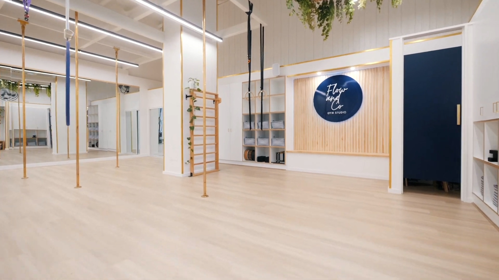 flow and co interior